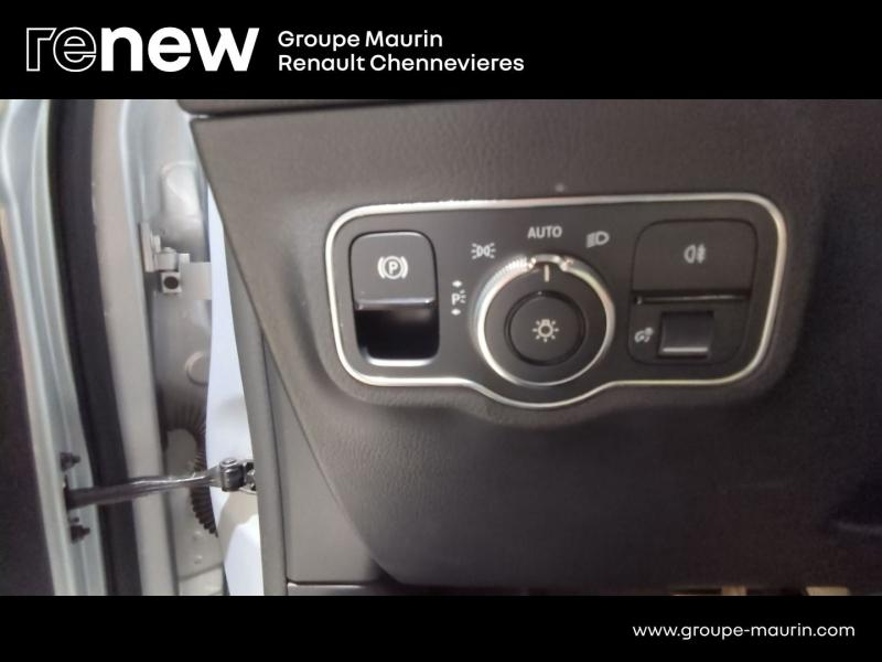 MERCEDES-BENZ Classe GLA d’occasion à vendre à CHENNEVIÈRES-SUR-MARNE chez ADP - SOVEA 94 (Photo 12)