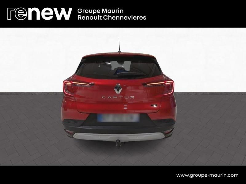 RENAULT Captur d’occasion à vendre à CHENNEVIÈRES-SUR-MARNE chez ADP - SOVEA 94 (Photo 6)