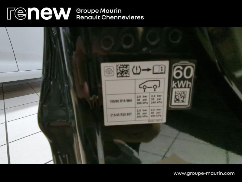 RENAULT Megane d’occasion à vendre à CHENNEVIÈRES-SUR-MARNE chez ADP - SOVEA 94 (Photo 18)