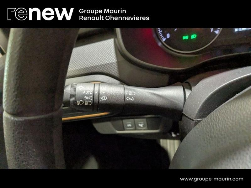 DACIA Sandero d’occasion à vendre à CHENNEVIÈRES-SUR-MARNE chez ADP - SOVEA 94 (Photo 17)