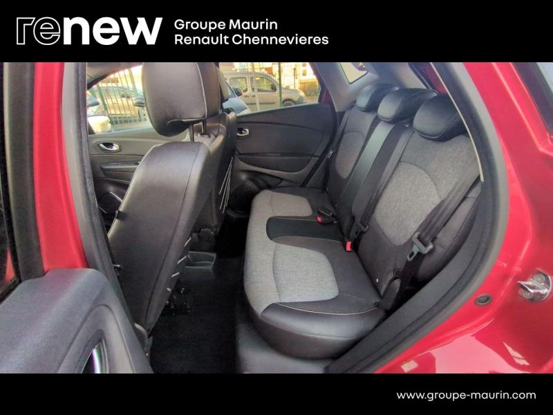 RENAULT Captur d’occasion à vendre à CHENNEVIÈRES-SUR-MARNE chez ADP - SOVEA 94 (Photo 11)