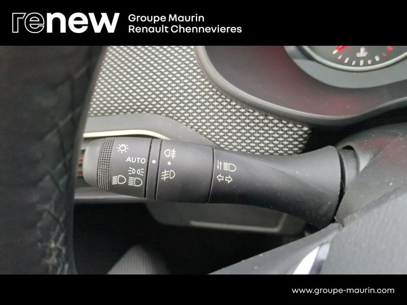 DACIA Sandero d’occasion à vendre à CHENNEVIÈRES-SUR-MARNE chez ADP - SOVEA 94 (Photo 18)