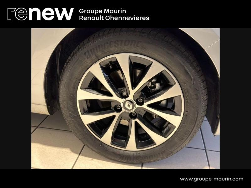 RENAULT Clio d’occasion à vendre à CHENNEVIÈRES-SUR-MARNE chez ADP - SOVEA 94 (Photo 11)