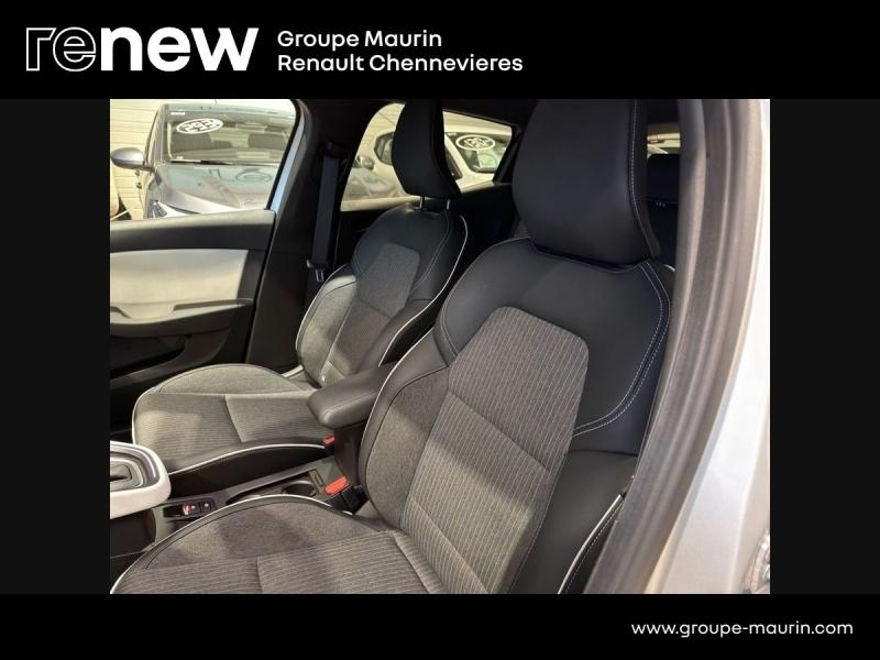 RENAULT Clio d’occasion à vendre à CHENNEVIÈRES-SUR-MARNE chez ADP - SOVEA 94 (Photo 15)