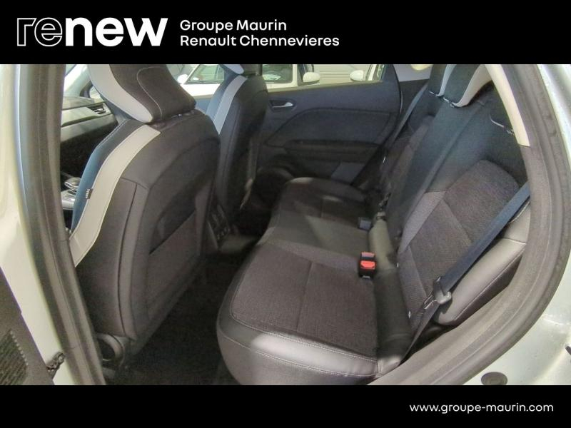 RENAULT Captur d’occasion à vendre à CHENNEVIÈRES-SUR-MARNE chez ADP - SOVEA 94 (Photo 10)