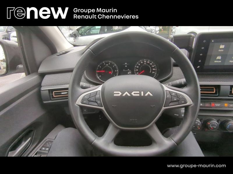 DACIA Sandero d’occasion à vendre à CHENNEVIÈRES-SUR-MARNE chez ADP - SOVEA 94 (Photo 15)