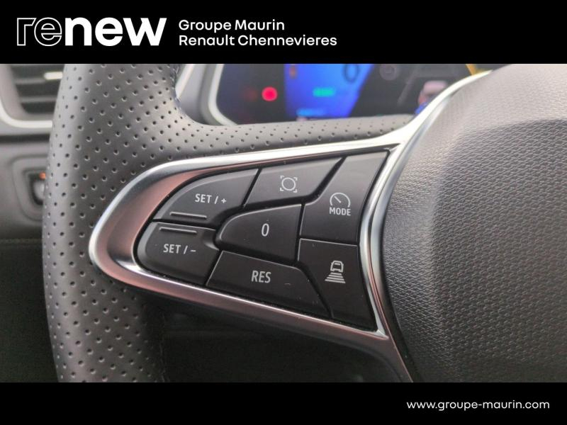 RENAULT  d’occasion à vendre à CHENNEVIÈRES-SUR-MARNE chez ADP - SOVEA 94 (Photo 18)