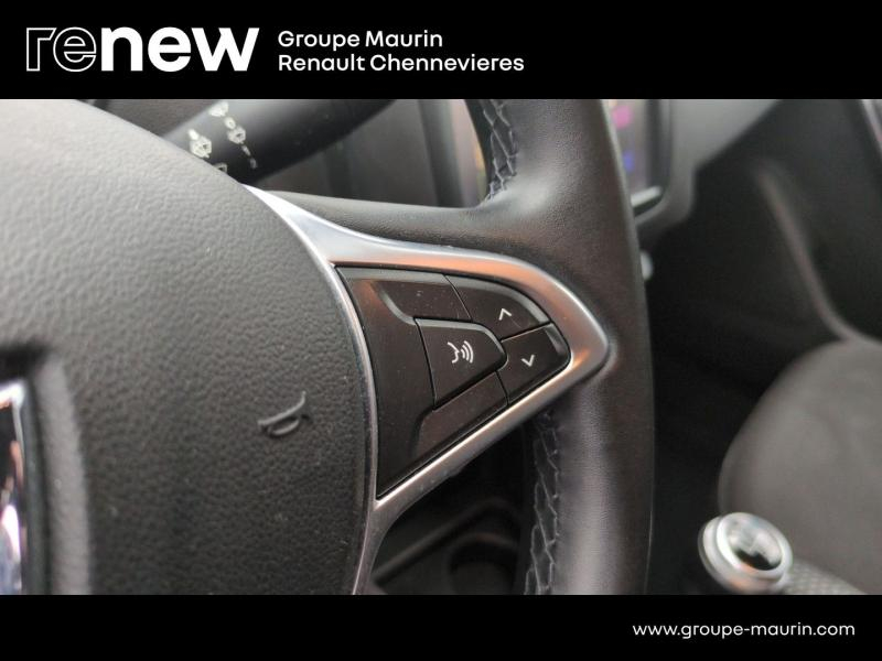 DACIA Duster d’occasion à vendre à CHENNEVIÈRES-SUR-MARNE chez ADP - SOVEA 94 (Photo 17)