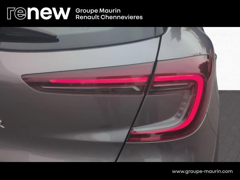 RENAULT Captur d’occasion à vendre à CHENNEVIÈRES-SUR-MARNE chez ADP - SOVEA 94 (Photo 12)