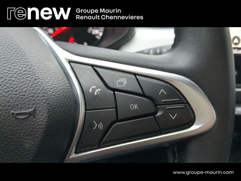 RENAULT Clio d’occasion à vendre à CHENNEVIÈRES-SUR-MARNE chez ADP - SOVEA 94 (Photo 17)