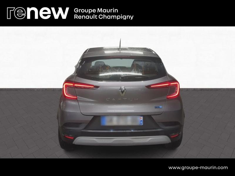 RENAULT Captur d’occasion à vendre à CHENNEVIÈRES-SUR-MARNE chez ADP - SOVEA 94 (Photo 6)