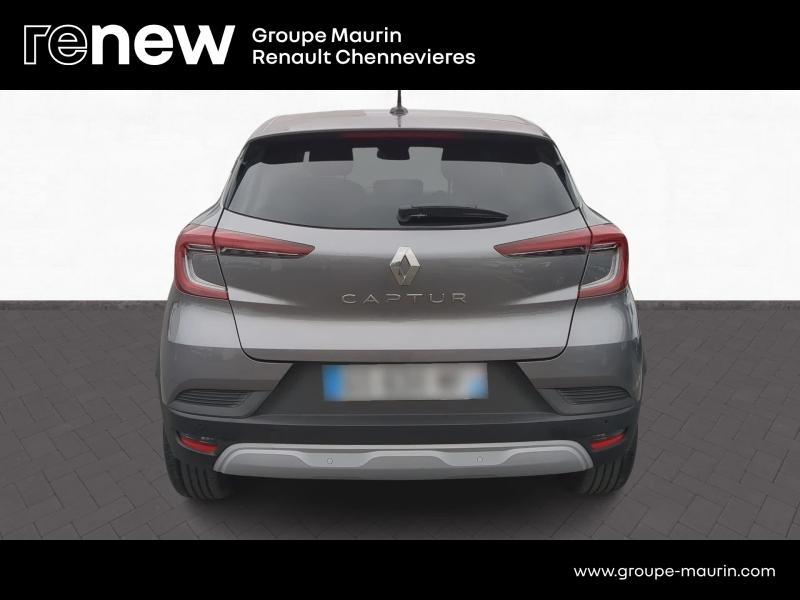 RENAULT Captur d’occasion à vendre à CHENNEVIÈRES-SUR-MARNE chez ADP - SOVEA 94 (Photo 5)