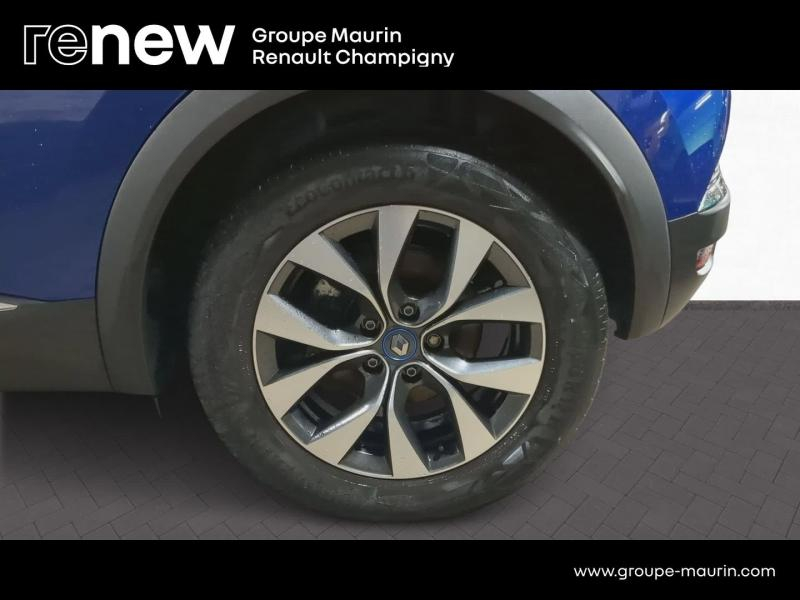 RENAULT Captur d’occasion à vendre à CHENNEVIÈRES-SUR-MARNE chez ADP - SOVEA 94 (Photo 9)