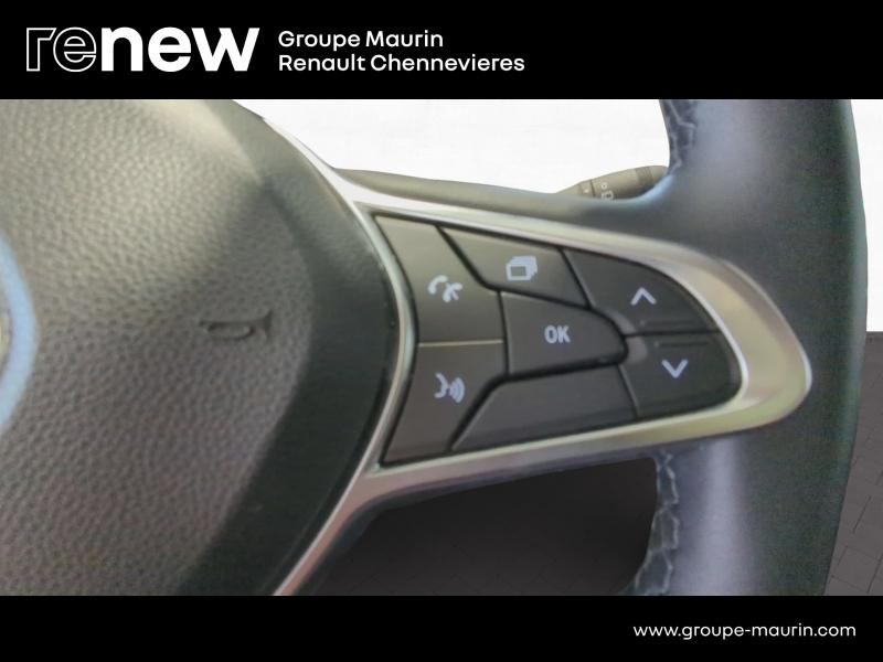 RENAULT Captur d’occasion à vendre à CHENNEVIÈRES-SUR-MARNE chez ADP - SOVEA 94 (Photo 20)