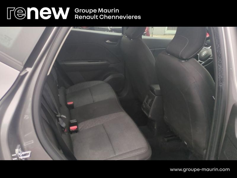 RENAULT Captur d’occasion à vendre à CHENNEVIÈRES-SUR-MARNE chez ADP - SOVEA 94 (Photo 16)