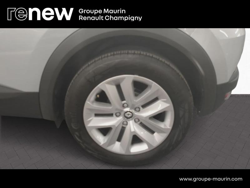 RENAULT Captur d’occasion à vendre à CHENNEVIÈRES-SUR-MARNE chez ADP - SOVEA 94 (Photo 9)