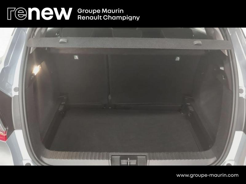 RENAULT Captur d’occasion à vendre à CHENNEVIÈRES-SUR-MARNE chez ADP - SOVEA 94 (Photo 12)