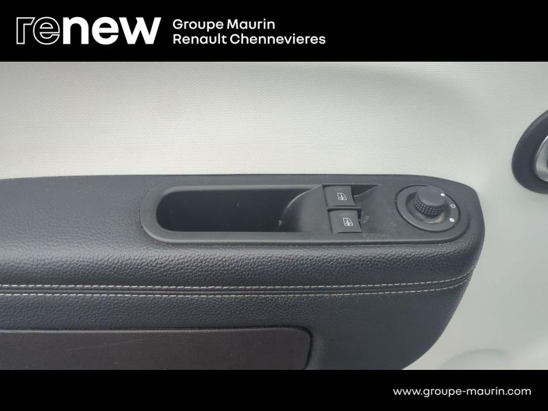 RENAULT Twingo d’occasion à vendre à CHENNEVIÈRES-SUR-MARNE chez ADP - SOVEA 94 (Photo 18)