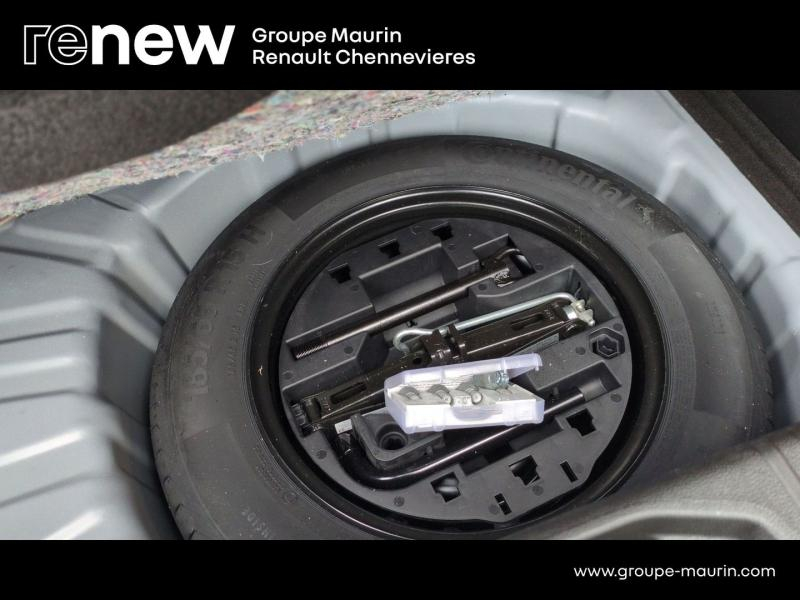 RENAULT Clio d’occasion à vendre à CHENNEVIÈRES-SUR-MARNE chez ADP - SOVEA 94 (Photo 14)
