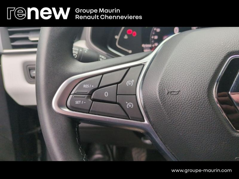 RENAULT Clio d’occasion à vendre à CHENNEVIÈRES-SUR-MARNE chez ADP - SOVEA 94 (Photo 17)