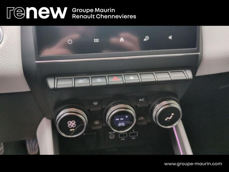 RENAULT Clio d’occasion à vendre à CHENNEVIÈRES-SUR-MARNE chez ADP - SOVEA 94 (Photo 20)