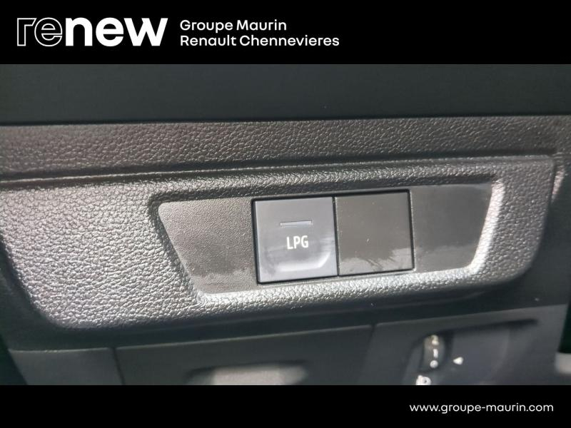 DACIA Sandero d’occasion à vendre à CHENNEVIÈRES-SUR-MARNE chez ADP - SOVEA 94 (Photo 20)