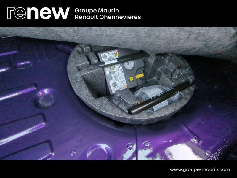 RENAULT Zoe d’occasion à vendre à CHENNEVIÈRES-SUR-MARNE chez ADP - SOVEA 94 (Photo 13)