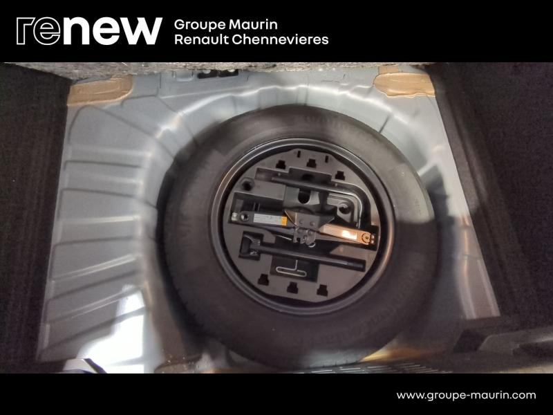 RENAULT Clio d’occasion à vendre à CHENNEVIÈRES-SUR-MARNE chez ADP - SOVEA 94 (Photo 10)