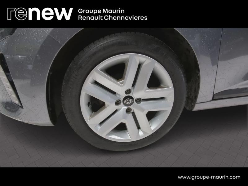 RENAULT Clio d’occasion à vendre à CHENNEVIÈRES-SUR-MARNE chez ADP - SOVEA 94 (Photo 13)