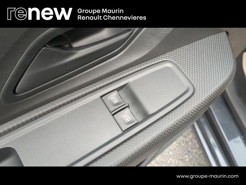 DACIA Sandero d’occasion à vendre à CHENNEVIÈRES-SUR-MARNE chez ADP - SOVEA 94 (Photo 14)