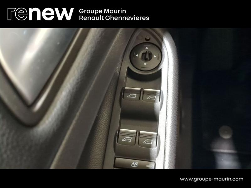 FORD Kuga d’occasion à vendre à CHENNEVIÈRES-SUR-MARNE chez ADP - SOVEA 94 (Photo 20)