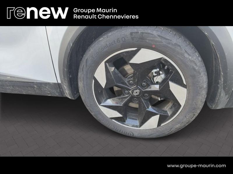 RENAULT Captur d’occasion à vendre à CHENNEVIÈRES-SUR-MARNE chez ADP - SOVEA 94 (Photo 9)