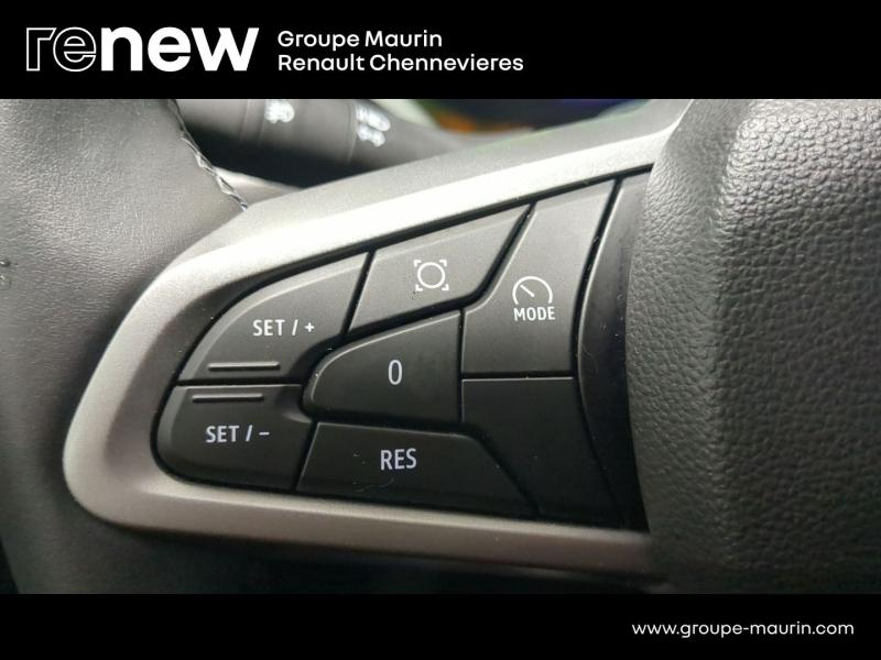 DACIA Duster d’occasion à vendre à CHENNEVIÈRES-SUR-MARNE chez ADP - SOVEA 94 (Photo 14)