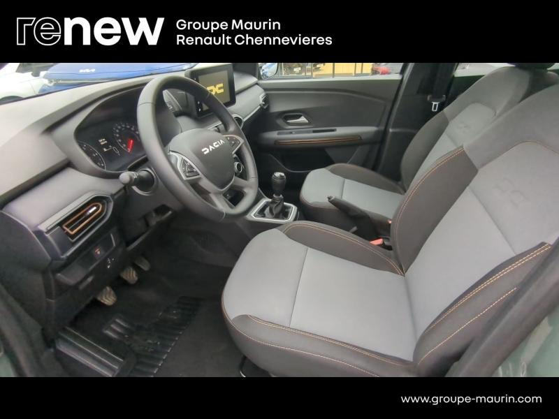 DACIA Sandero d’occasion à vendre à CHENNEVIÈRES-SUR-MARNE chez ADP - SOVEA 94 (Photo 9)