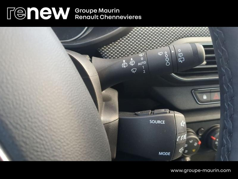 DACIA Sandero d’occasion à vendre à CHENNEVIÈRES-SUR-MARNE chez ADP - SOVEA 94 (Photo 18)