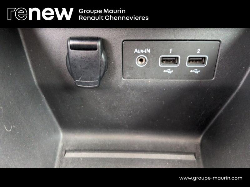 RENAULT Clio d’occasion à vendre à CHENNEVIÈRES-SUR-MARNE chez ADP - SOVEA 94 (Photo 20)