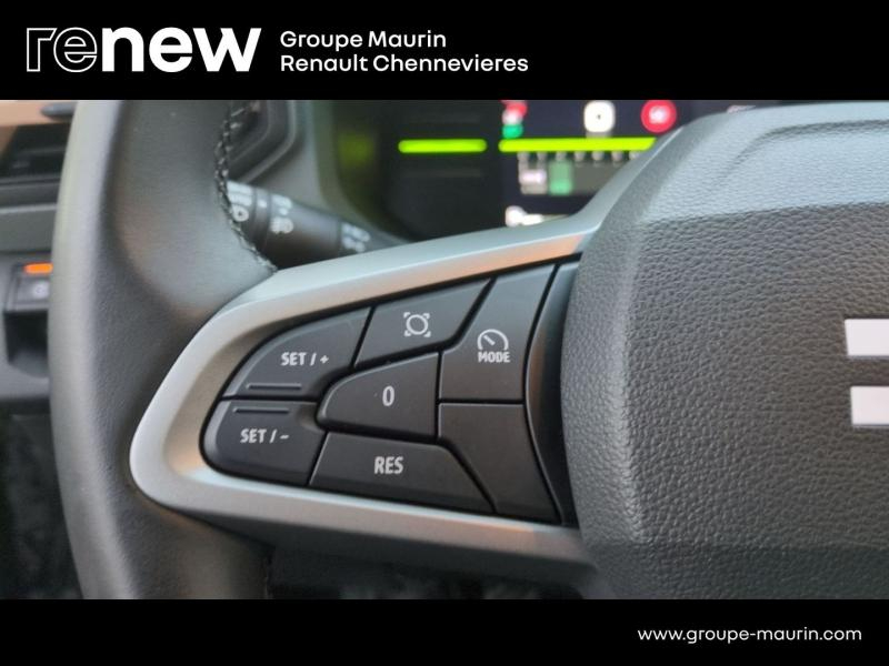 DACIA Duster d’occasion à vendre à CHENNEVIÈRES-SUR-MARNE chez ADP - SOVEA 94 (Photo 17)