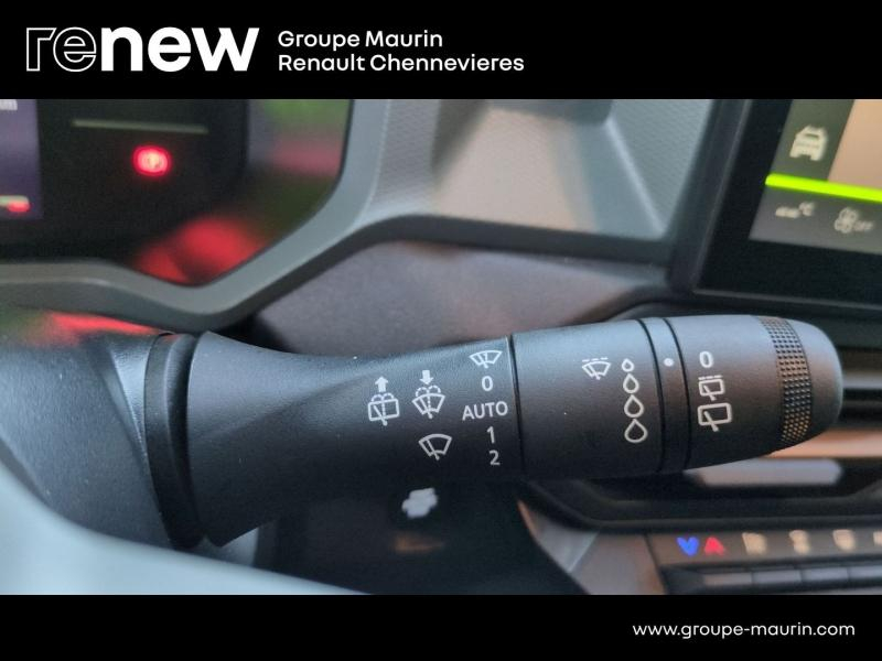 DACIA Duster d’occasion à vendre à CHENNEVIÈRES-SUR-MARNE chez ADP - SOVEA 94 (Photo 20)