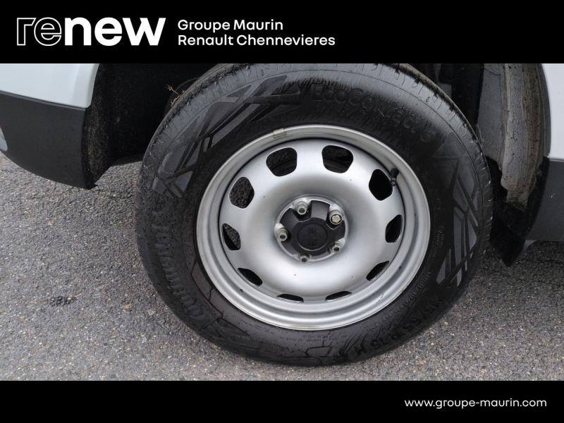 DACIA Duster d’occasion à vendre à CHENNEVIÈRES-SUR-MARNE chez ADP - SOVEA 94 (Photo 9)