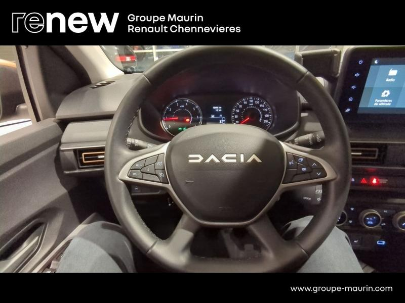 DACIA Sandero d’occasion à vendre à CHENNEVIÈRES-SUR-MARNE chez ADP - SOVEA 94 (Photo 15)