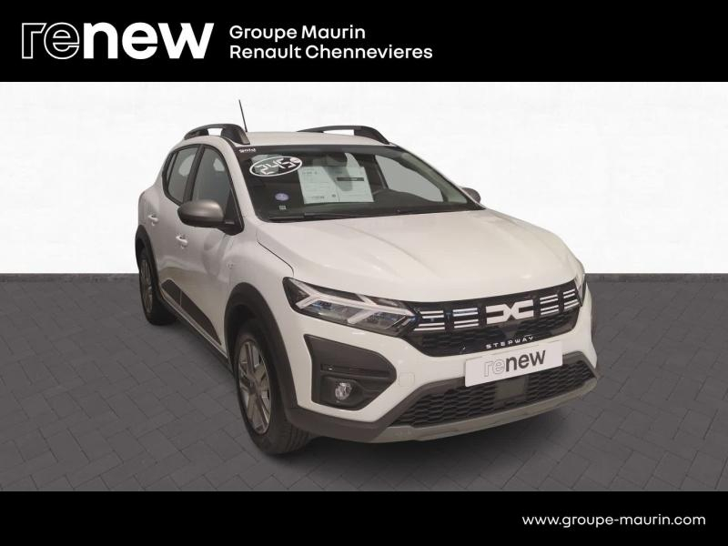 DACIA Sandero d’occasion à vendre à CHENNEVIÈRES-SUR-MARNE chez ADP - SOVEA 94 (Photo 4)