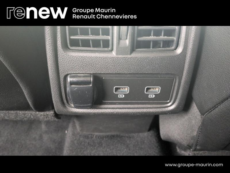 RENAULT Captur d’occasion à vendre à CHENNEVIÈRES-SUR-MARNE chez ADP - SOVEA 94 (Photo 17)