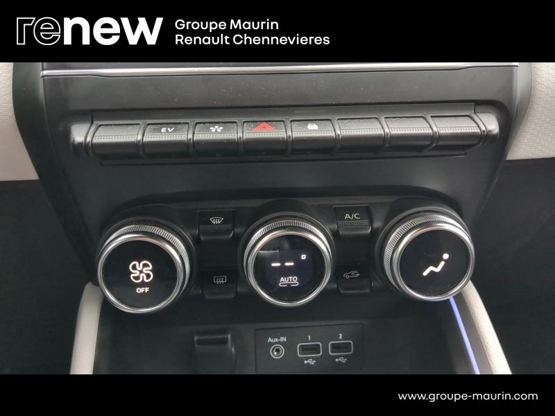 RENAULT Clio d’occasion à vendre à CHENNEVIÈRES-SUR-MARNE chez ADP - SOVEA 94 (Photo 16)