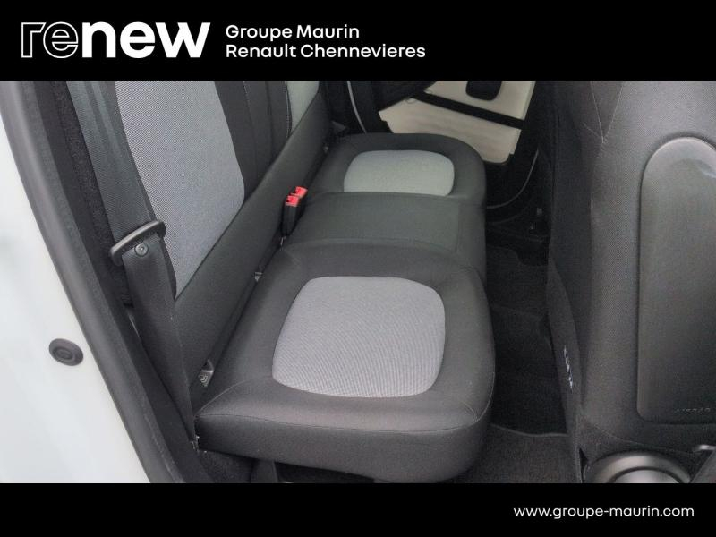 RENAULT Twingo d’occasion à vendre à CHENNEVIÈRES-SUR-MARNE chez ADP - SOVEA 94 (Photo 15)