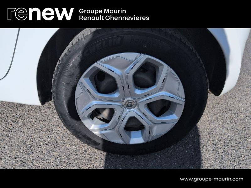 RENAULT Twingo d’occasion à vendre à CHENNEVIÈRES-SUR-MARNE chez ADP - SOVEA 94 (Photo 10)