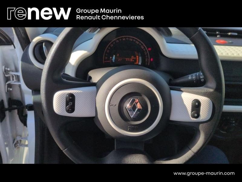 RENAULT Twingo d’occasion à vendre à CHENNEVIÈRES-SUR-MARNE chez ADP - SOVEA 94 (Photo 20)