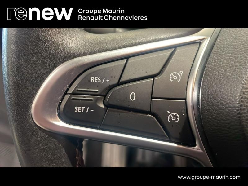 RENAULT Clio d’occasion à vendre à CHENNEVIÈRES-SUR-MARNE chez ADP - SOVEA 94 (Photo 16)