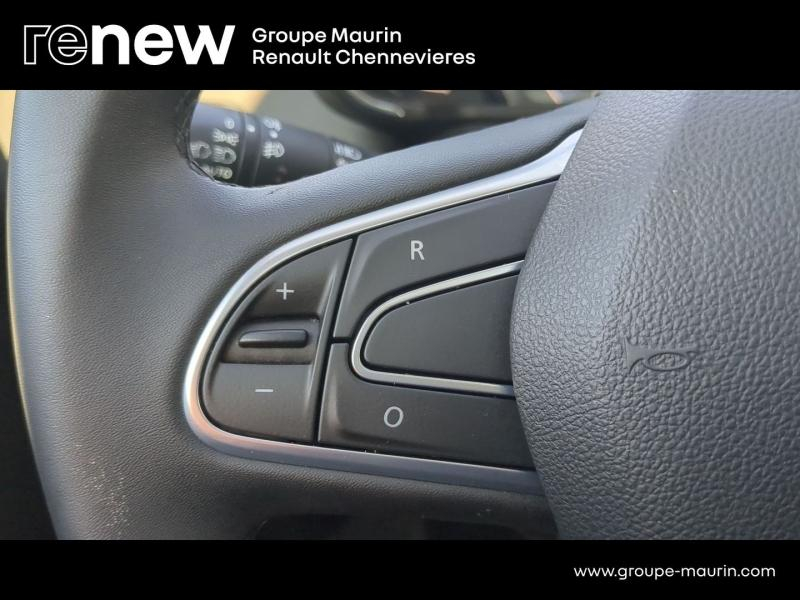 RENAULT Kadjar d’occasion à vendre à CHENNEVIÈRES-SUR-MARNE chez ADP - SOVEA 94 (Photo 15)