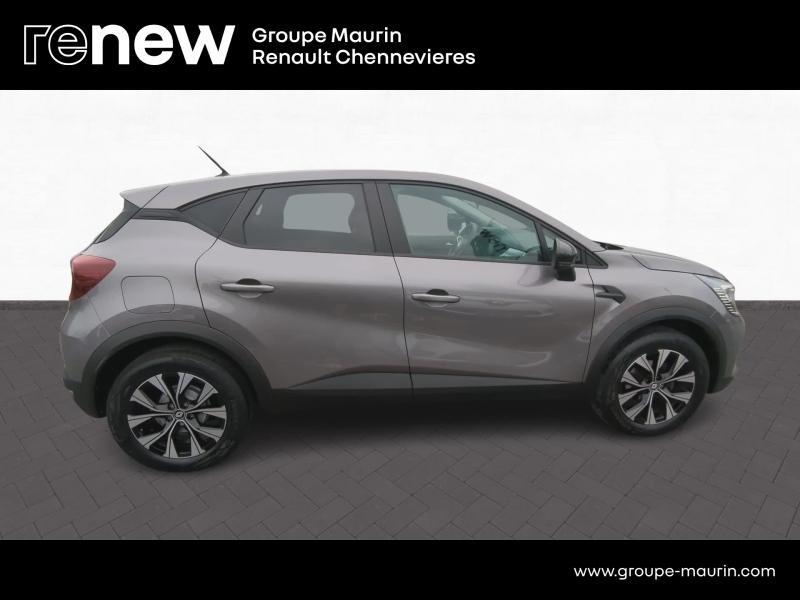 RENAULT Captur d’occasion à vendre à CHENNEVIÈRES-SUR-MARNE chez ADP - SOVEA 94 (Photo 7)