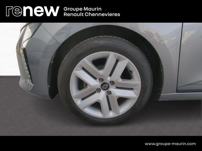 RENAULT Clio d’occasion à vendre à CHENNEVIÈRES-SUR-MARNE chez ADP - SOVEA 94 (Photo 10)